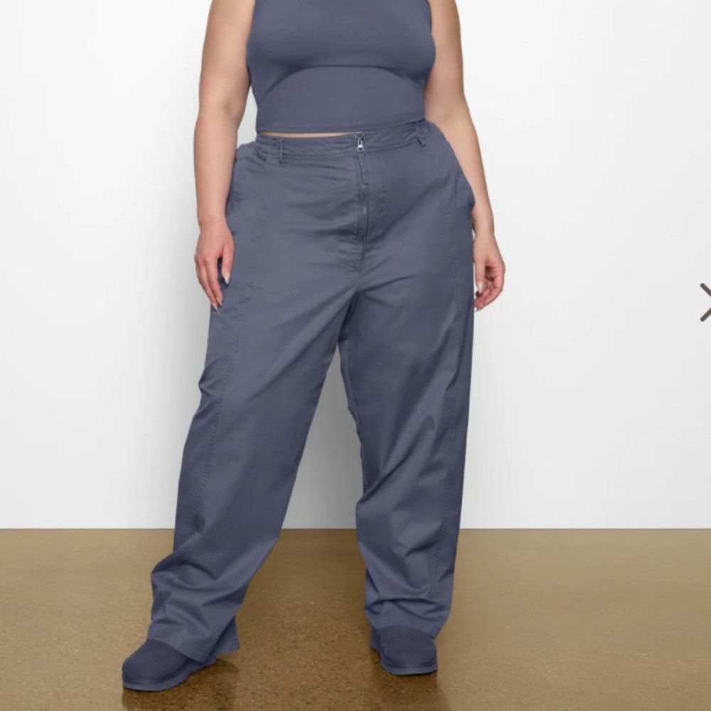 SKIMS OUTDOOR WOVEN PANT SIZE M